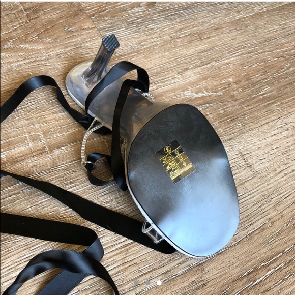 ✨Cutest Y2K “stripper” heels ✨ - Picture 3 of 3